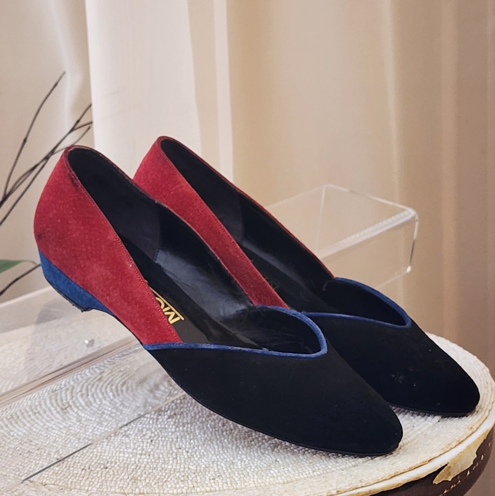 Vintage Mosaic Shoes 7.5 B Low Wedges Heels  Pointed Slip On.Perfect Condition.
